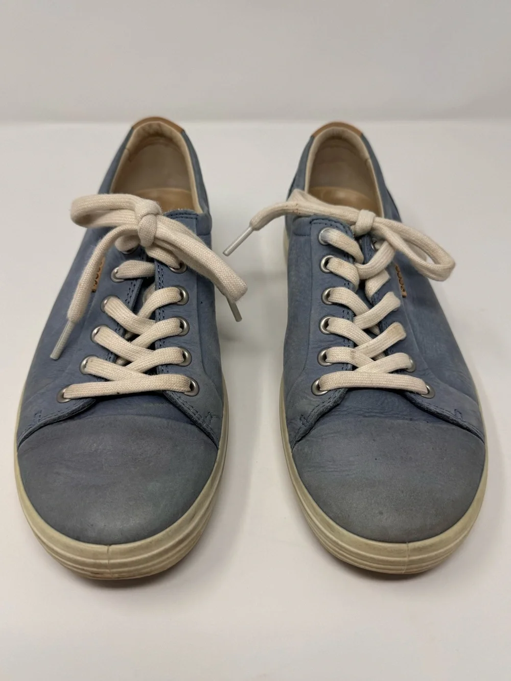 Ecco leather sneakers, size 8 (EU 39), casual comfy classic lace up shoe
